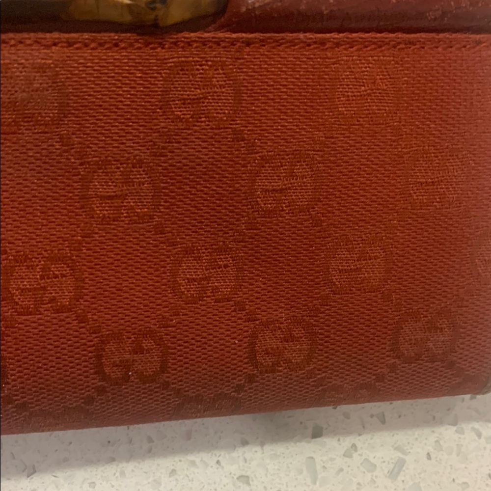 Gucci Red Leather bamboo wallet with silver Hardware - Picture 2 of 10